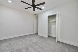 3218 Delray Dr, Tampa, FL 33619 - Photo 19