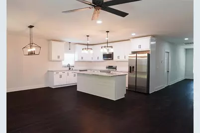 3218 Delray Drive, Tampa, FL 33619 - Photo 7