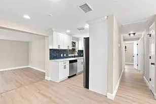 4606 Ashland Dr, Tampa, FL 33610 - Photo 9