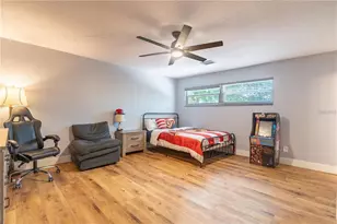 12705 Park Blvd, Seminole, FL 33776 - Photo 15