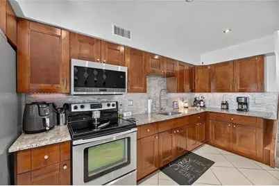 7321 Jackson Springs Road, Tampa, FL 33634 - Photo 15
