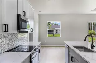 2635 Snug St, North Port, FL 34286 - Photo 9