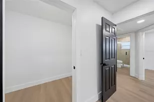 6212 42nd Ave N, Saint Petersburg, FL 33709 - Photo 17