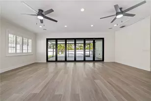 5009 W Neptune Way, Tampa, FL 33609 - Photo 11