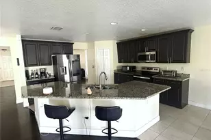 30909 Sonnet Glen Dr, Wesley Chapel, FL 33543 - Photo 3