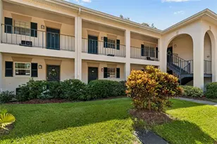 10354 Carrollwood Ln, Tampa, FL 33618 - Photo 1