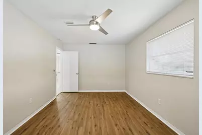3700 59th Street N, Saint Petersburg, FL 33710 - Photo 25