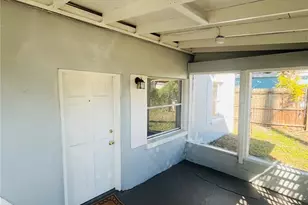 920 E Seneca Ave, Tampa, FL 33612 - Photo 5