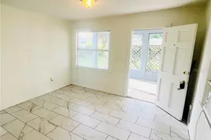 920 E Seneca Ave, Tampa, FL 33612 - Photo 11