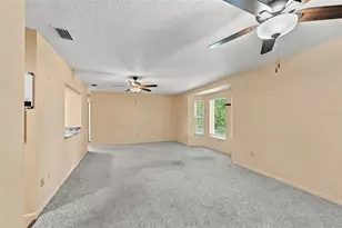 1601 New Bedford Dr, Sun City Center, FL 33573 - Photo 13