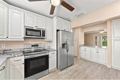 1601 New Bedford Drive, Sun City Center, FL 33573 - Photo 9
