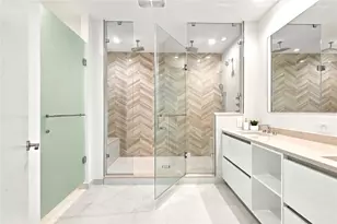 400 Central Ave, Saint Petersburg, FL 33701 - Photo 3