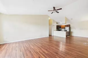 16337 Enclave Village Dr, Tampa, FL 33647 - Photo 17