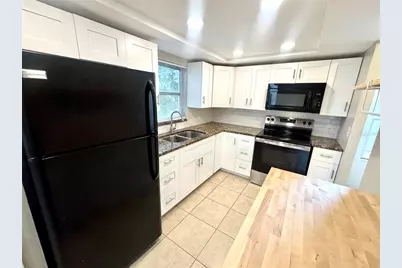 5060 76th Avenue N #112, Pinellas Park, FL 33781 - Photo 3