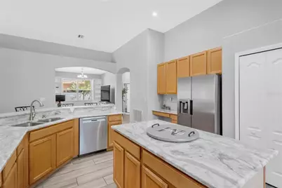 31230 Alchester Drive, Wesley Chapel, FL 33543 - Photo 7