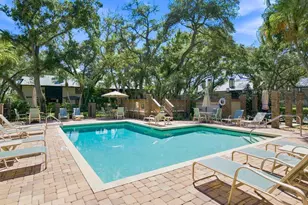 1460 Mahogany Ln, Palm Harbor, FL 34683 - Photo 27