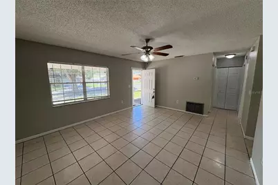 2285 Crystal Grove Lane, Lakeland, FL 33801 - Photo 5