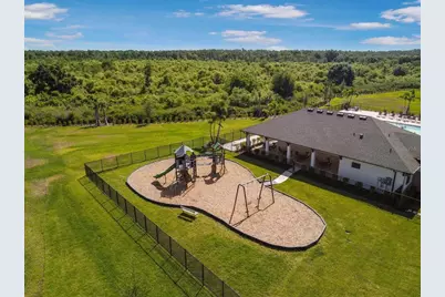 2882 Autumn Rock Drive, Zephyrhills, FL 33540 - Photo 27