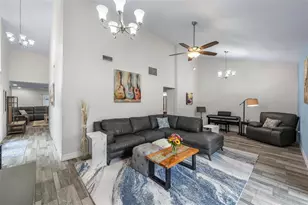 425 Wayfarer Ct, Tarpon Springs, FL 34689 - Photo 15