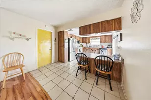 8351 Fox Hollow Dr, Port Richey, FL 34668 - Photo 5