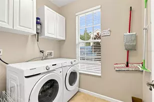 8319 Manor Club Cir, Tampa, FL 33647 - Photo 17