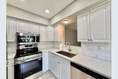 16596 Brigadoon Drive, Tampa, FL 33618 - Photo 13