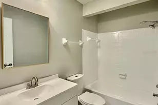 16596 Brigadoon Dr, Tampa, FL 33618 - Photo 35