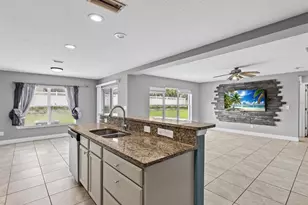 7335 Bridgeview Dr, Wesley Chapel, FL 33545 - Photo 19