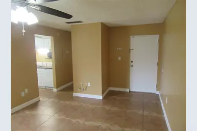1310 83rd Avenue N #D, Saint Petersburg, FL 33702 - Photo 7