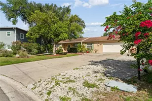 10739 Drummond Rd, Tampa, FL 33615 - Photo 55
