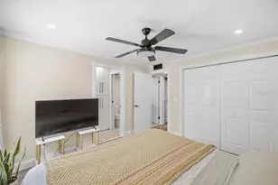 4769 Puritan Cir, Tampa, FL 33617 - Photo 15
