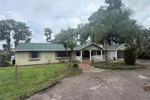703 Crystal Lake Rd, Lutz, FL 33548 - Photo 1