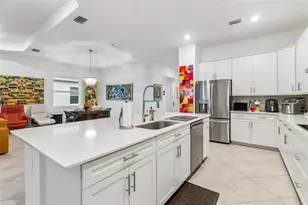 17622 Santorini Ct, Venice, FL 34293 - Photo 9