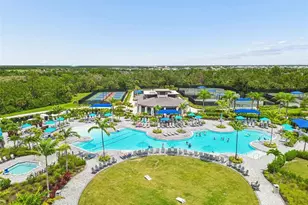 17622 Santorini Ct, Venice, FL 34293 - Photo 3