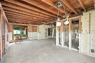 3945 E Eden Roc Cir, Tampa, FL 33634 - Photo 9