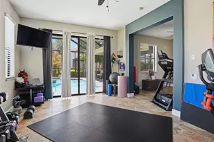 2707 Lakebreeze Ln S, Clearwater, FL 33759 - Photo 23