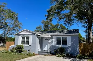 2720 Edwards Ave S, Saint Petersburg, FL 33705 - Photo 1