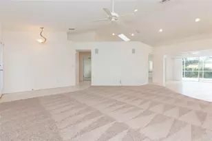 2009 New Bedford Dr, Sun City Center, FL 33573 - Photo 9