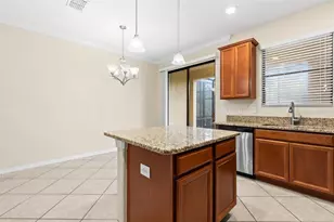 4272 Fennwood Ct, Wesley Chapel, FL 33543 - Photo 5