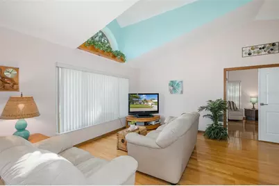11810 Spanish Lake Drive, Tampa, FL 33635 - Photo 7