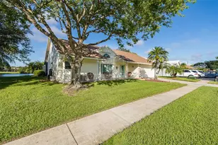 11810 Spanish Lake Dr, Tampa, FL 33635 - Photo 63