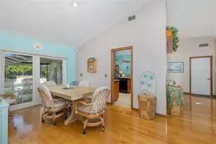 11810 Spanish Lake Dr, Tampa, FL 33635 - Photo 9