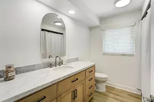 201 Driftwood Ln, Largo, FL 33770 - Photo 17