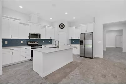 5114 Chilkoot Street, Tampa, FL 33617 - Photo 15