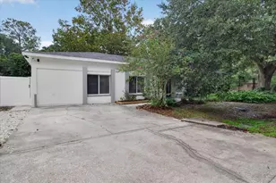 5114 Chilkoot St, Tampa, FL 33617 - Photo 5