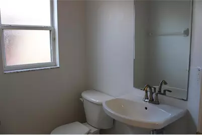 7840 Carriage Pointe Drive, Gibsonton, FL 33534 - Photo 11