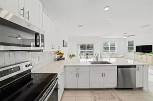 6269 Shiner St, Land O Lakes, FL 34638 - Photo 9