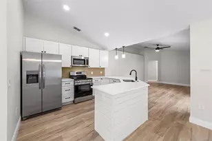 7455 Gates Cir, Spring Hill, FL 34606 - Photo 9