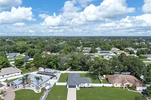 7455 Gates Cir, Spring Hill, FL 34606 - Photo 39