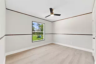 8038 S Meadowview Cir, Tampa, FL 33625 - Photo 15